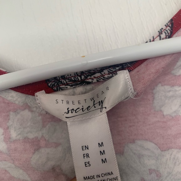 Floral Crop Top - Picture 3 of 4